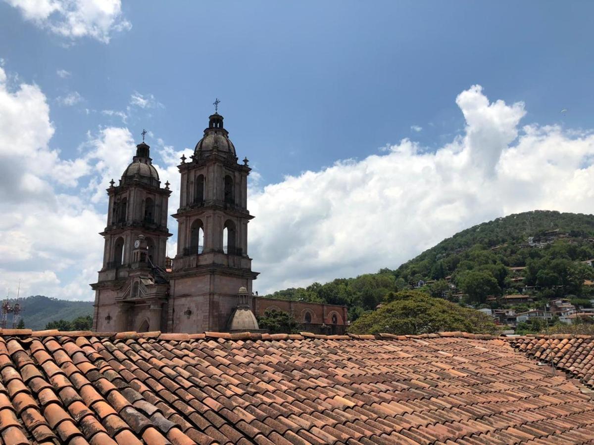 Hotel La Dorada Town view Valle de Bravo Exterior foto