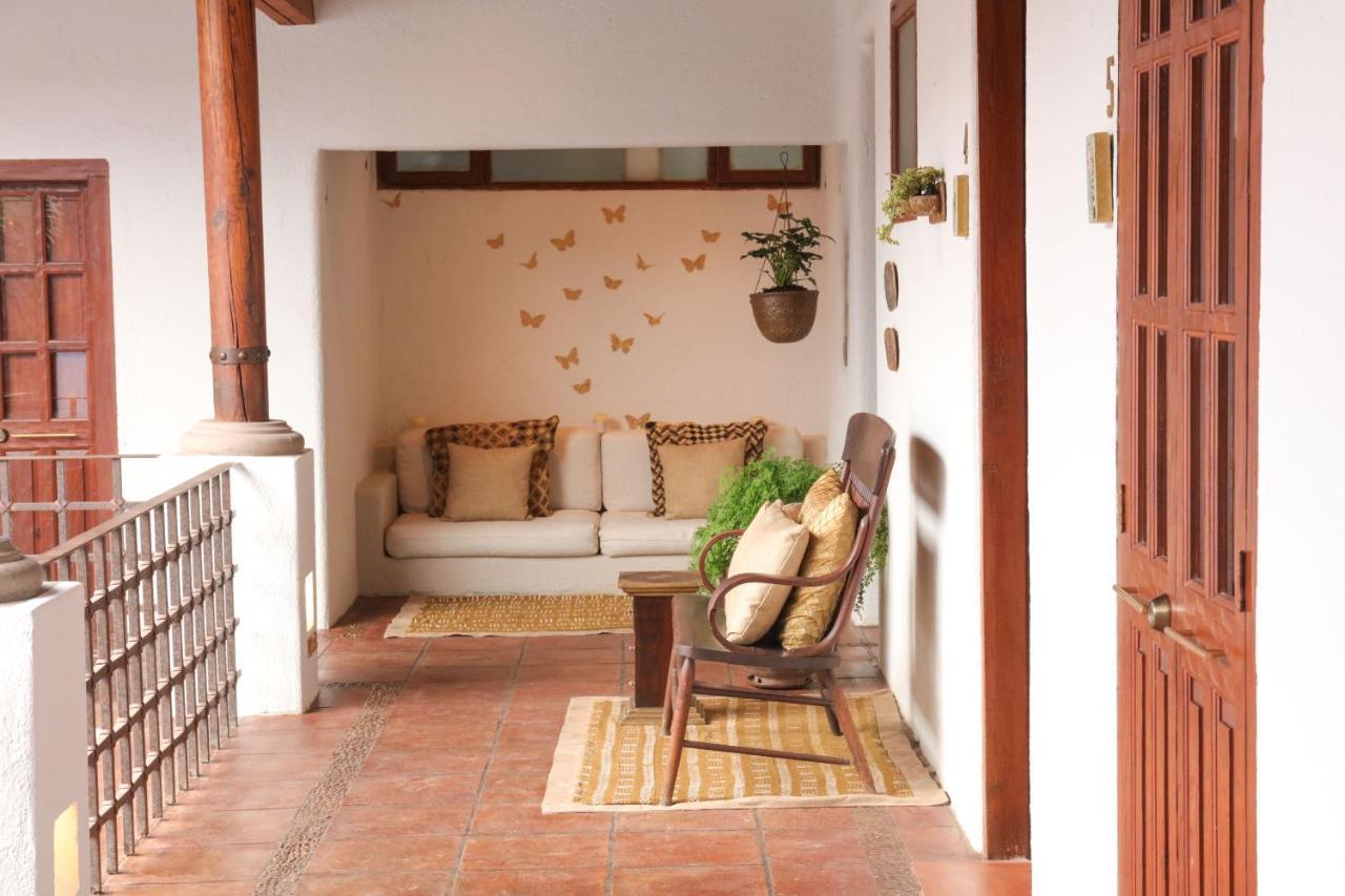Hotel La Dorada Town view Valle de Bravo Exterior foto