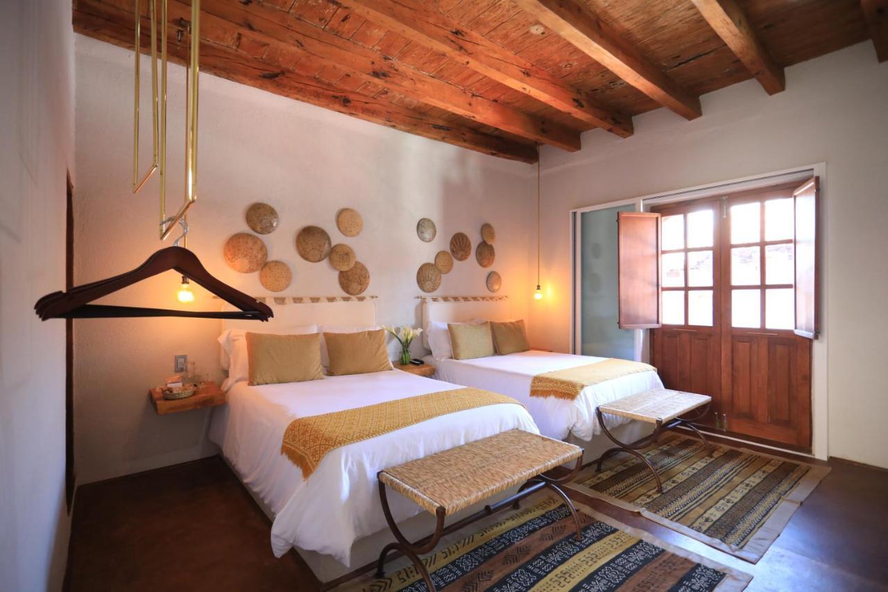 Hotel La Dorada Town view Valle de Bravo Exterior foto
