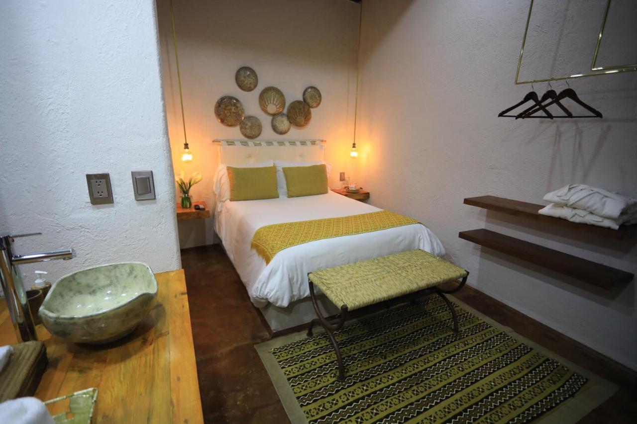 Hotel La Dorada Town view Valle de Bravo Exterior foto