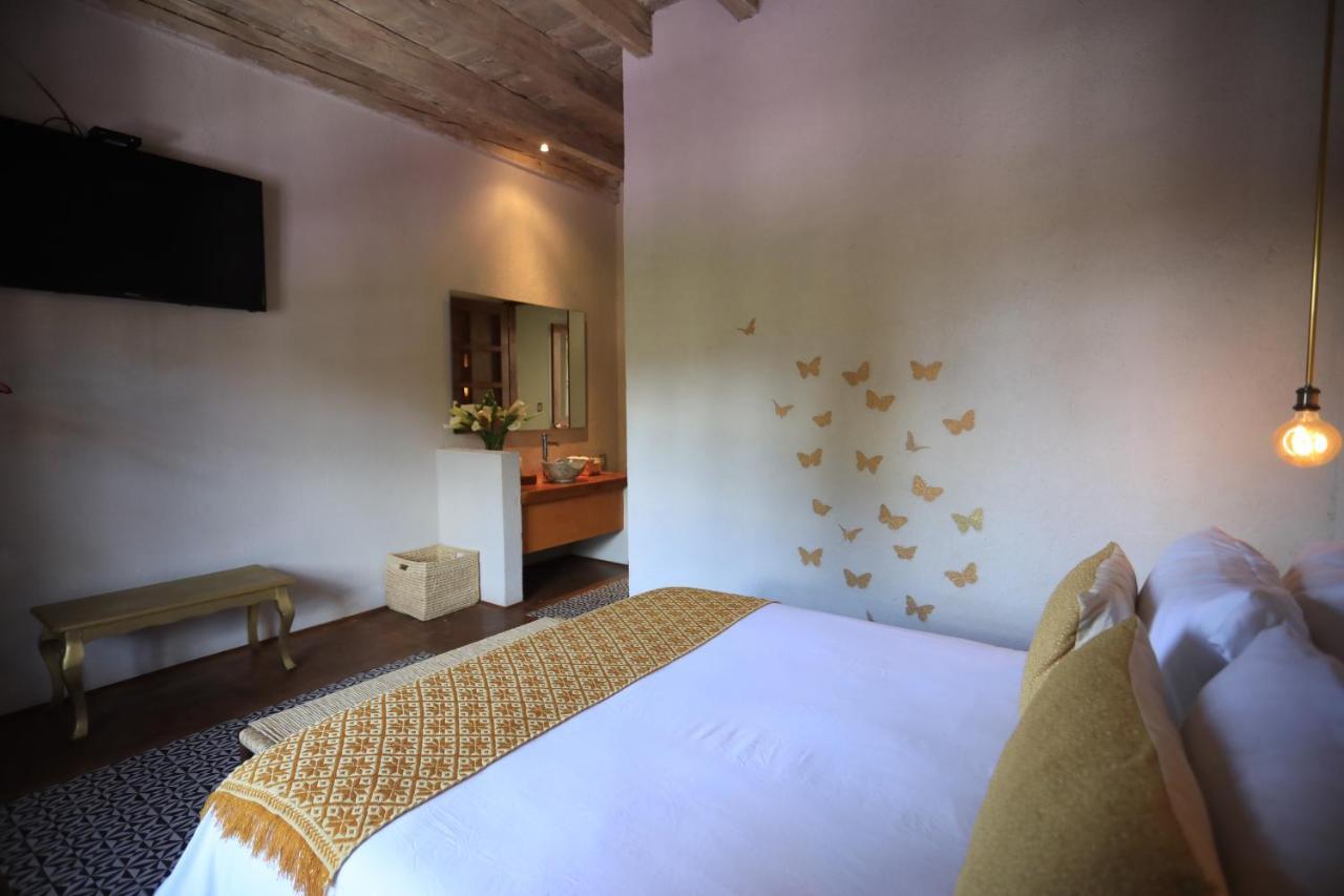 Hotel La Dorada Town view Valle de Bravo Exterior foto